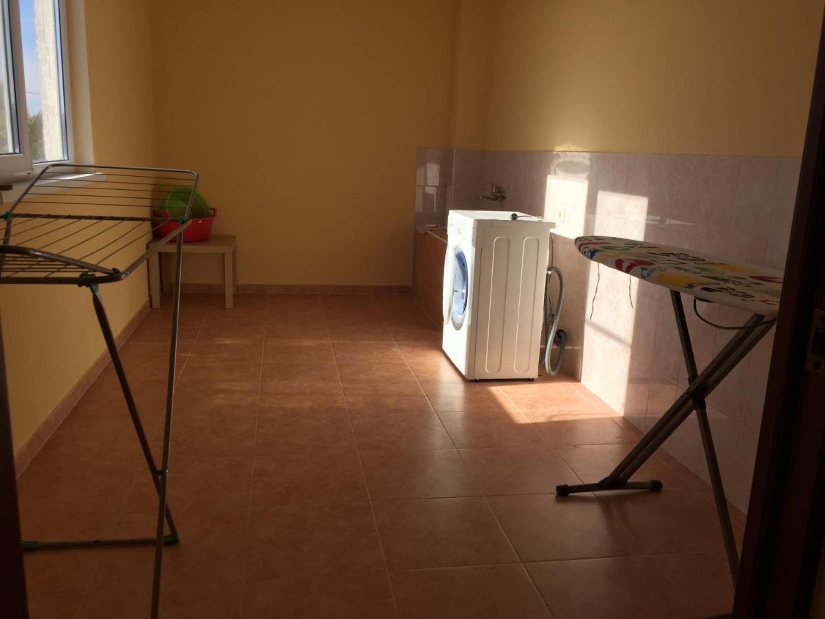 Solomon Hotel Alakhadze Luaran gambar
