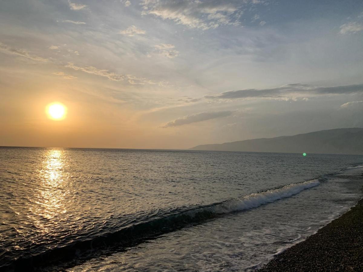 Solomon Hotel Alakhadze Luaran gambar