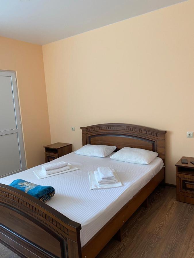 Solomon Hotel Alakhadze Luaran gambar